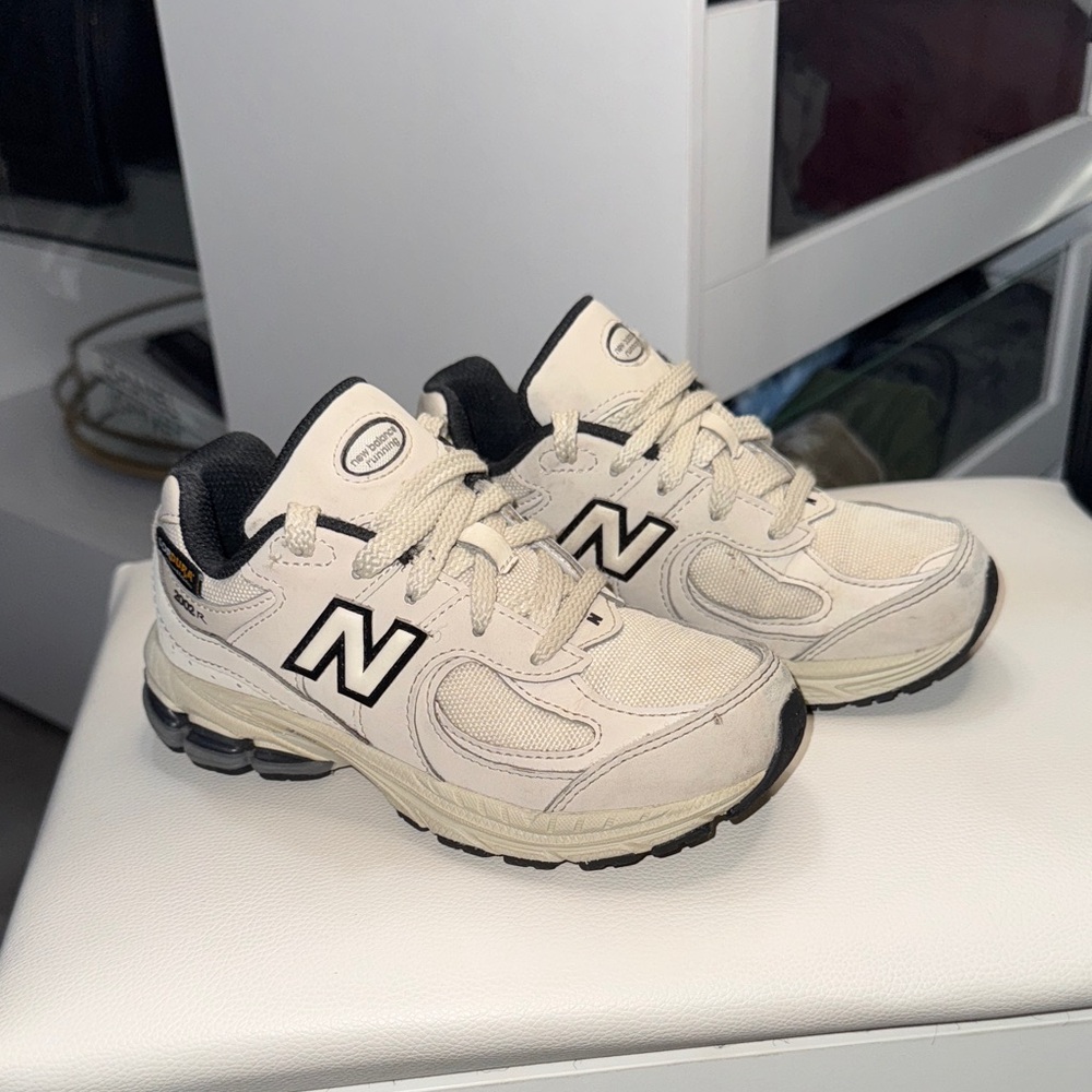 New Balance Kids' Beige and Black Sneakers